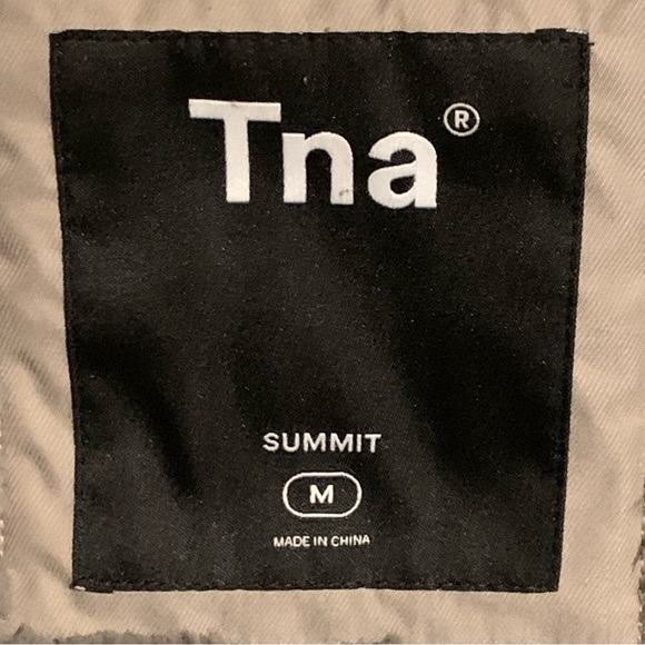 TNA New Summit Jacket from Aritzia … like new! - Picture 9 of 16